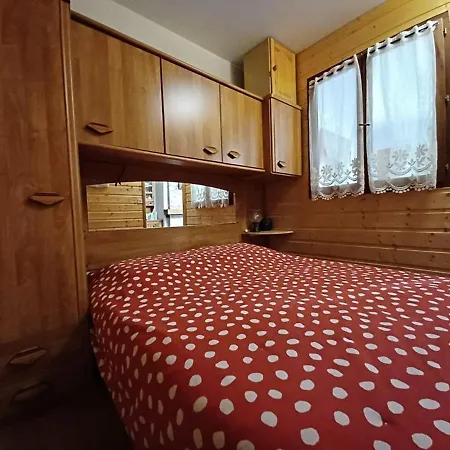 2 Pieces Avec Balcon Et Parking Au Col Du Corbier - Fr-1-573-107 Apartment